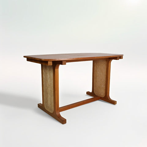 Ilona Dining Table